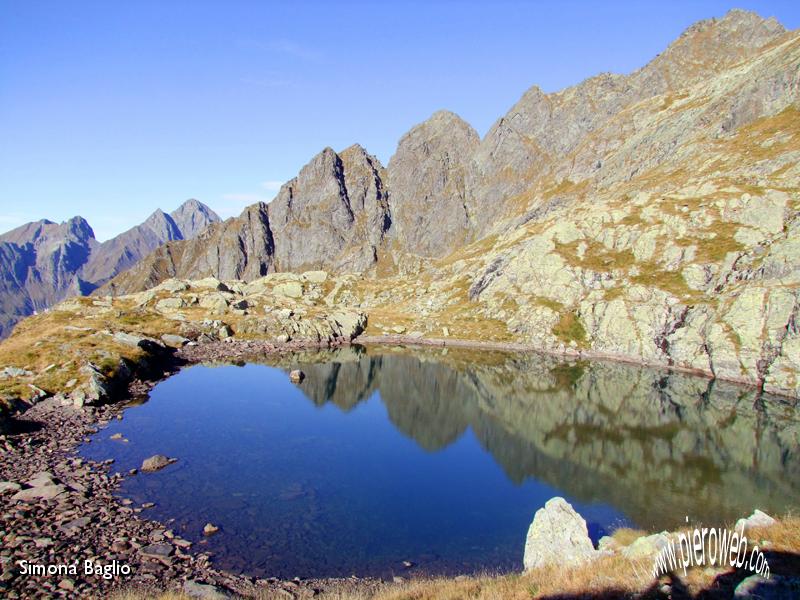 05 Il lago d'Avert.jpg